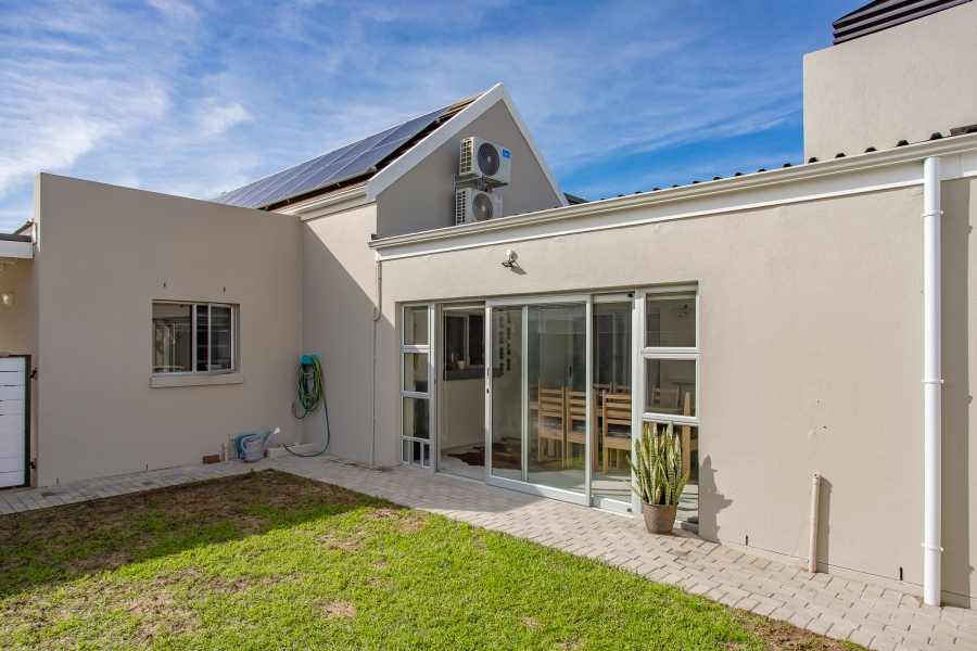 3 Bedroom Property for Sale in Berg En Dal Western Cape
